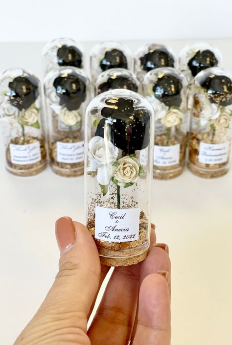 10 Pcs Wedding Favors for Guests Wedding Favors Favors - Etsy Black Wedding Favors, Favors For Wedding, Prom Favors, Glass Dome Cloche, Cloche Domes, Custom Favor, Favors Wedding, Wedding Favors For Guests, Glitter Paper