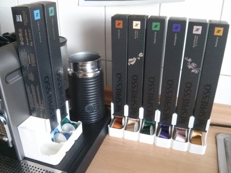 Nespresso capsule dispenser by sikFPV - Thingiverse Nespresso Coffee Capsules, Coffee Capsule Holder, Coin Café, Nespresso Pods, Capsule Holder, Nespresso Machine, Cappuccino Machine, Nespresso Capsules, Coffee Bar Home