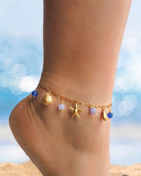 ༄ Are you ready for summer? 🏖️🌴☀️🕶️ The sun is out and the temperature is rising, a great time to add that summer vibe to your outfit with the cute ocean-inspired 𝗔𝗻𝗸𝗹𝗲 𝗕𝗿𝗮𝗰𝗲𝗹𝗲𝘁𝘀✨🐚🌊 Made with shimmering gold stainless steel and 𝗦𝗲𝗮 𝗦𝘁𝗮𝗿 & 𝗦𝗵𝗲𝗹𝗹 pendants that perfectly compliments the blue gemstones 💎 Also available with a 𝗦𝗲𝗮 𝗛𝗼𝗿𝘀𝗲 or in silver 🩶✨ Go check out the webshop: 𝘄𝘄𝘄.𝘀𝗲𝗮𝗯𝘆𝗹𝗼𝘂.𝗰𝗼𝗺 Ps. Want a little summer discount?☀️ Use code: 𝗦𝗨𝗠𝗠𝗘𝗥𝗩𝗜𝗕𝗘 . #anklets #anklebracelet #anklet #ankl... Ocean Bracelet, Coastal Summer, Ocean Inspired Jewelry, Summer Anklets, Turtle Bracelet, Ocean Jewelry, Dope Jewelry, Sea Star, Ankle Bracelet