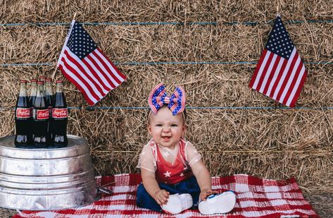 Memorial Day Pictures, Mini Photoshoot, America Theme, Day Pictures, Photoshoot Themes, Future Mom, 7 Months, Baby Photos, Fourth Of July