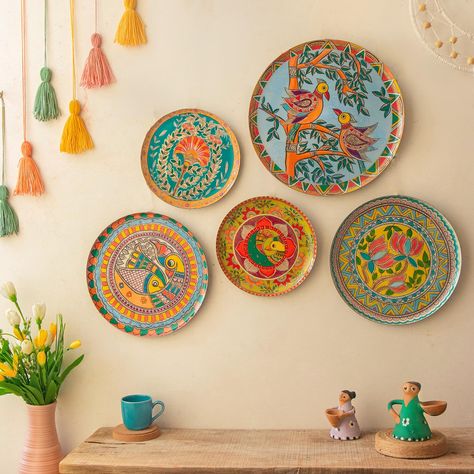 PRICES MAY VARY. Made of High Quality Metal Hook at the back to hang easily Contents: 1 Wall Plate of 12 Inches diameter, 2 Wall Plates of 10 Inches diameter and 2 Wall Plates of 8 Inches diameter Sold as a Set of 5 Pieces Inspired by the Madhbubani Art. A perfect home decoration item for your lovely home decor ideas.Home Garden Balcony living room decor decoration items. Bring Home This Beautiful set of wall plates for Rooms Decorations.Handcrafted With Love, This product is a great gifting opt Drawing Room Colour, Kitchen Artwork, Metal Art Decor, Iron Wall Art, Art Experience, Wall Plates, Home Decor Paintings, Indian Home Decor, Iron Wall