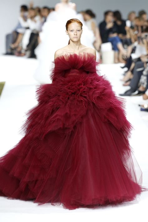 Giambattista Valli Haute Couture, Abed Mahfouz, Collection Couture, Chanel Cruise, Atelier Versace, Dreamy Dress, Giambattista Valli, Couture Gowns, Christian Lacroix