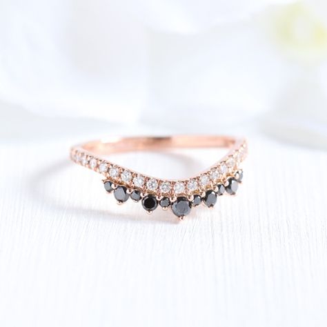 Black Diamond Ring Set, Halo Diamond Ring Set, Crown Wedding Ring, Rose Gold Solitaire Ring, Diamond Alternative Engagement Ring, Band Ideas, Pear Diamond Engagement Ring, Wedding Ring Diamond Band, Black Wedding Rings