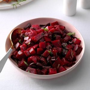 Winter Beet Salad Recipe: How to Make It Easter Lunch Menu, Pickled Beets Recipe, Beet Salad Recipes, Carrot Ginger Soup, Beet Recipes, Pickled Beets, Orange Sauce, Goat Cheese Salad, Family Eating