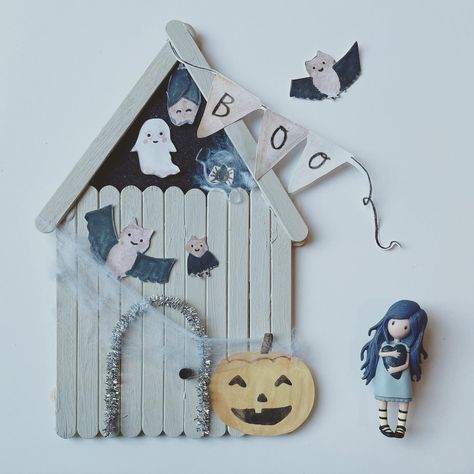 Haunted House Craft, Popsicle Stick Houses, Halloween Illustrations, Halloween Illustration, Kids' Crafts, Unique Halloween, Halloween Deco, Popsicle Sticks, Halloween Activities