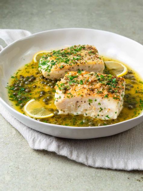 Halibut Piccata - The Little Ferraro Kitchen Halibut Piccata, Leap Recipes, Potato Leek Gratin, Sancocho Recipe, Easy Shrimp Scampi Recipe, Piccata Sauce, White Wine Recipes, Grilled Potato Salad, Easy Shrimp Scampi