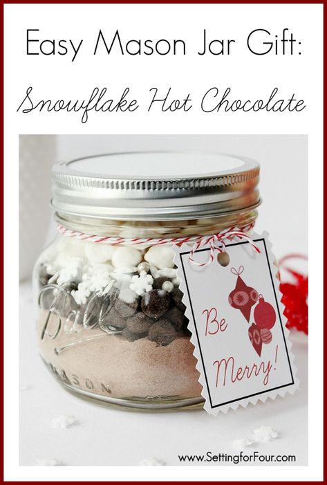 Jar Food Gifts, Hot Chocolate In A Jar, Chocolate Jar, Mason Jar Gifts Diy, Mason Jar Christmas Gifts, Mason Jar Gift, Diy Hot Chocolate, Diy Jar, Hot Chocolate Gift