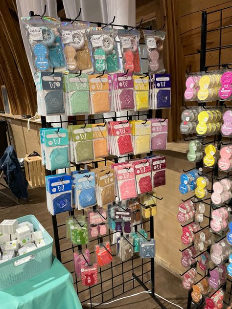 Scentsy Office Organization, Scentsy Booth Display Ideas, Scentsy Vendor Display Ideas, Scentsy Party Display, Scentsy Booth, Scentsy Office, Scentsy Hostess, Scentsy Hacks, Scentsy Scent Pak