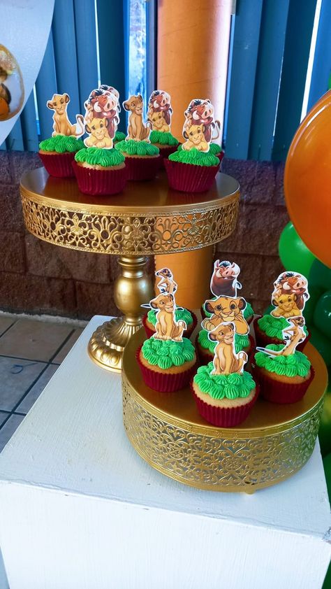 Lion King Birthday Cupcakes, Lion King Baby Shower Cupcakes, Lion King Baby Shower Food Ideas, Simba Lion King Birthday Party Ideas, Simba Cupcakes, Lion King Cupcakes Ideas, The Lion King Birthday Party Ideas, Lion King Food Ideas, Simba Baby Shower Ideas