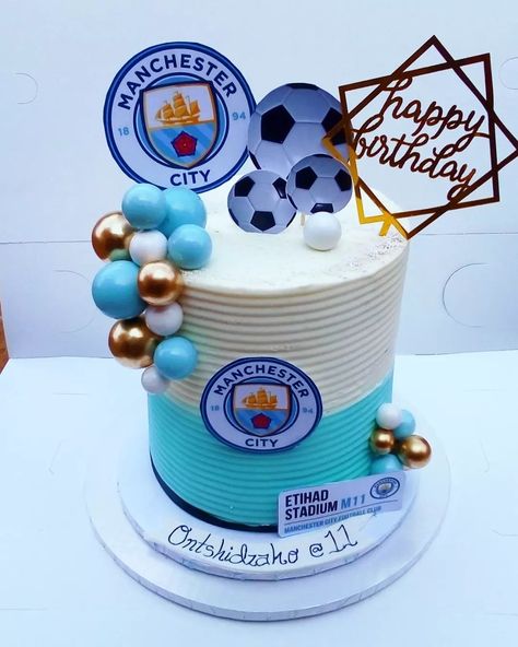 For the love of the game. Manchester city cake #manchestercitycake #soccerthemedcake #cakesforboys #buttercreamcake #deliciouscakes #cakesinvenda #luxuriouslydelicioustreats Manchester City Cake, City Cake, Cakes For Boys, Buttercream Cake, Themed Cakes, Manchester City, Football Club, The Game, Manchester