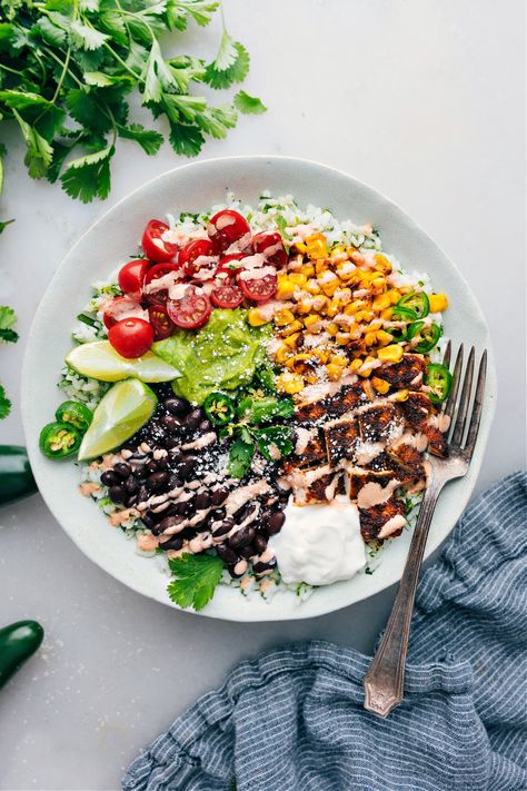 Burrito Bowls Burrito Bowl Sauce, Quinoa Burrito Bowl, Quinoa Burrito, Cilantro Lime Quinoa, Chicken Cilantro, Burrito Bowl Recipe, Burrito Bowls Recipe, Chelsea's Messy Apron, Sauce For Rice