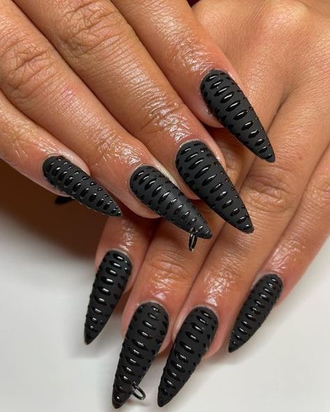 Black Lipstick Nails, Nails Gelx Ideas, Black Panther Nails Designs, Black Alligator Nails, Black Crocodile Nails, Black Croc Nails, Black Panther Nails, Panther Nails, Panthers Nails