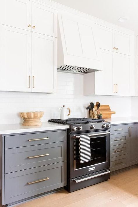 White Upper Cabinets with Charcoal Gray Lower Cabinets - Transitional - Kitchen White Upper Cabinets, Model Dapur, Lower Cabinets, Interior Dapur, Gray And White Kitchen, Kabinet Dapur, White Kitchen Design, Transitional Kitchen, Kitchen Inspiration Design