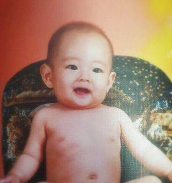 (2) Sam⁷♡🧸🍓 D-6 on Twitter: "A thread of Taehyung -- but as you keep scrolling he gets older https://t.co/tIgwmz0SRF" / Twitter Childhood Pictures, Full Mehndi Designs, Korean Babies, Bts V Pictures, Taehyung Funny, Bts Imagine, First Love Bts, Kim Taehyung Funny, Blackpink And Bts