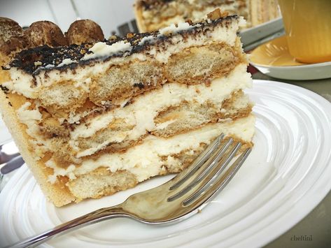 Amaretto Tiramisu, Flavored Coffee Creamer, Italian Recipes Dessert, Wedding Cake Recipe, Tiramisu Cake, Tiramisu Recipe, Magic Cake, Bake Dessert, Mascarpone Cheese