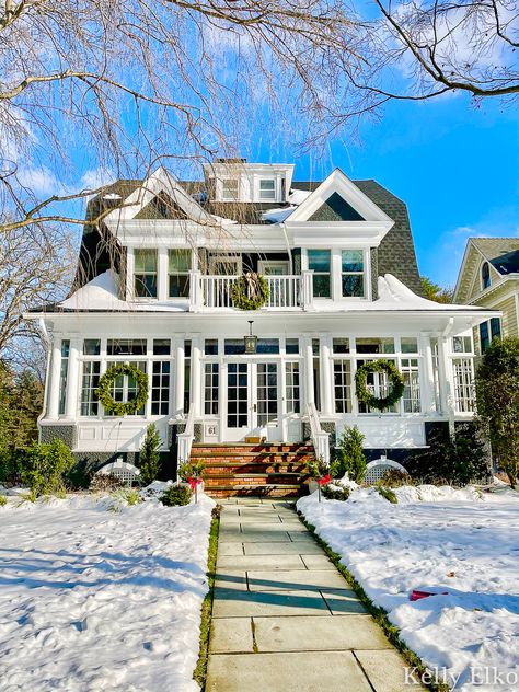 Love this old house with enclosed front porch kellyelko.com House With Sunroom Exterior, Porche Mom, Front Sunroom, Winter Crochet Patterns, Enclosed Front Porch, Christmas Tree Crochet Pattern, Enclosed Front Porches, Original Christmas Tree, Antique Homes