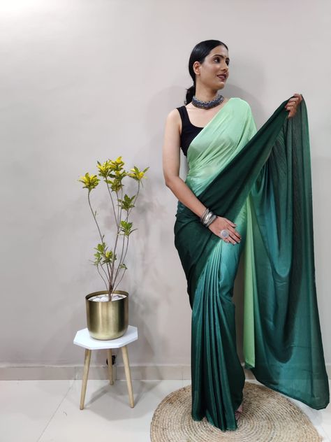 New📣 Tie & Dye soft drape 1 minute ready to wear Chinon sarees with Plain Benglory Blouse ❣️ On popular demand for those Busy Bees who can't resist Saree love😍 Saree rate is only ₹729 free shipping/- Shopping Photoshoot, Dress Selfie, Nature Lifestyle, Photoshoot Summer, Pearl Fashion, Plain Saree, Busy Bees, Summer Outfit, Insta Fashion