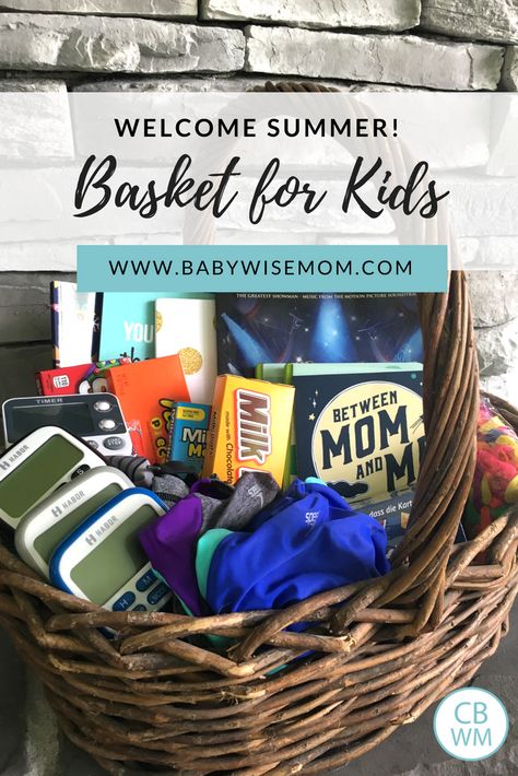 What to Put in a Welcome to Summer Gift Basket for Your Kids. Great items to give your kids to kick off summer. Summer Gifts For Kids, Summer Gift Basket, Welcome Gift Basket, Summer Survival Kit, Summer Gift Baskets, Welcome To Summer, Summer Basket, Welcome Basket, Welcome Baskets