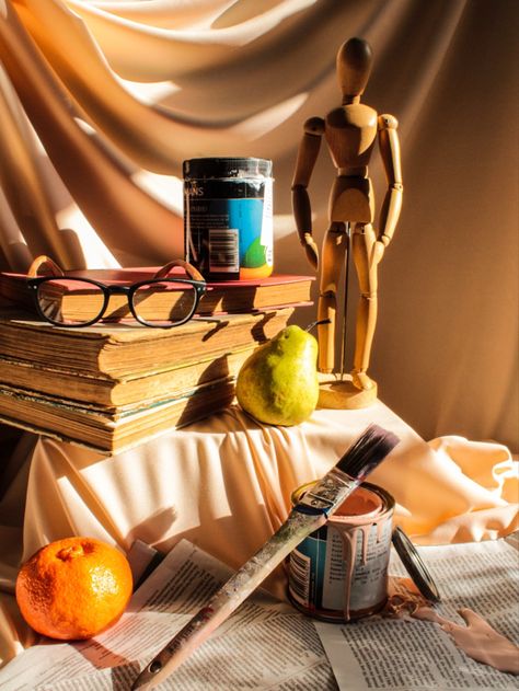 Still Life Photography Personal Objects, Drawing Inspo Photography, Interesting Still Life Compositions, Fantasy Still Life Photography, Still Life Drawing Composition, Still Lifes Photographs, Art Supplies Still Life Photography, Personal Still Life, Still Life Shadows