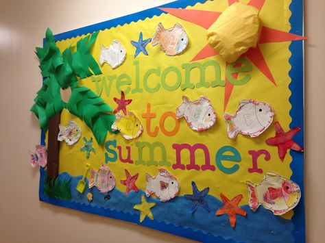 Summer Bulletin Board Weather Bulletin Board, Toddler Bulletin Boards, School Bulletin Board Ideas, Summer Bulletin Board, Welcome To Summer, Holiday Bulletin Boards, Bulletin Boards Theme, Work Bulletin Boards, Summer Bulletin Boards