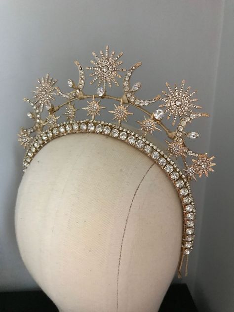 Celestial Tiara, Literary Aesthetic, Moon Tiara, Starry Wedding, Ballet Headpieces, Bridal Hair Chain, Moon Accessories, Starry Night Wedding, Bridal Halo