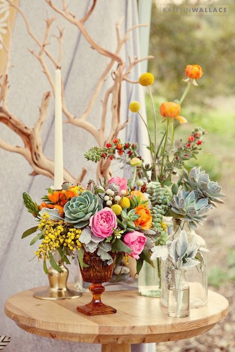 Found Vintage Rentals Succulent Decor, Succulent Bouquet, Bohemian Inspiration, Boda Mexicana, Succulent Wedding, Deco Boheme, Fresh Flowers Arrangements, Wedding Flower Arrangements, Deco Table