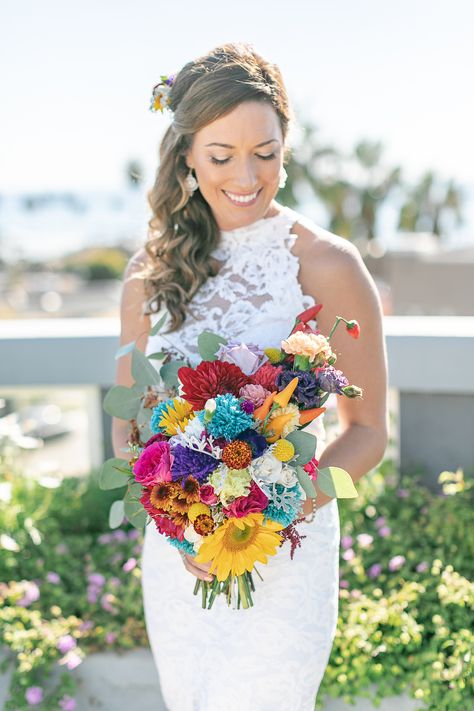 Day Of The Dead Floral Arrangement, Day Of The Dead Mexico, Wedding Mexican, Cardiff By The Sea, Wedding Vintage, Spanish Style, Cardiff, Floral Arrangement, California Wedding