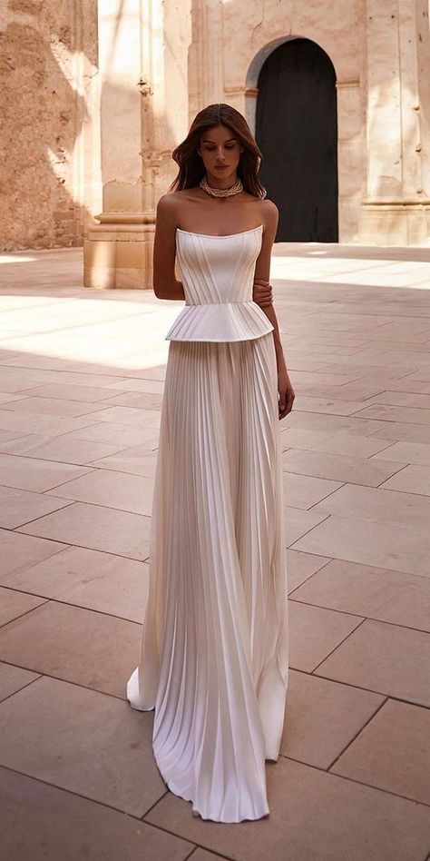 Silk Wedding Dresses, Classy Wedding Dress, Silk Wedding Dress, Trendy Wedding Dresses, Dream Wedding Ideas Dresses, Engagement Dresses, Classy Wedding, Silk Wedding, Glam Dresses