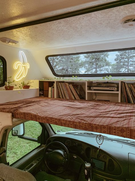 Class C Rv Remodel, Motorhome Remodel, Camping Couple, Motorhome Interior, People Moving, Rv Interior Remodel, Camper Trailer Remodel, Kombi Home, Diy Camper Remodel