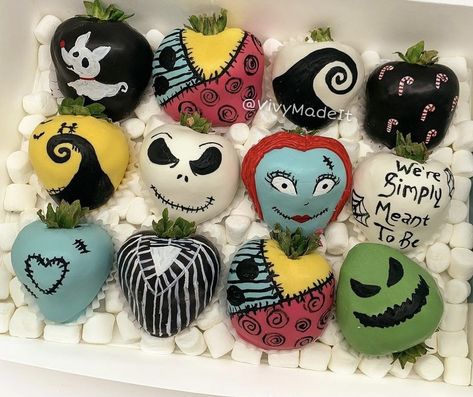 Oogie Boogie Chocolate Covered Strawberries, Jack Skellington Chocolate Covered Strawberries, Oogie Boogie Strawberries, Nightmare Before Christmas Breakable Heart, Jack Skellington Strawberries, Nightmare Before Christmas Chocolate Covered Strawberries, Nightmare Before Christmas Cakesicles, Nightmare Before Christmas Strawberries, Oogie Boogie Cupcakes