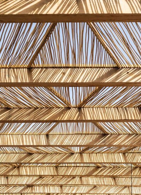 Ceiling Elements, Pergola Trellis, Nature Living, Wooden Structure, Seminyak, Beach Bars, Ceiling Design, Restaurant Design, 인테리어 디자인