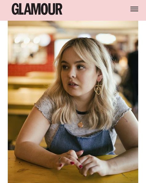 Pearl <3 Penelope Featherington, Derry Girls, Skincare Habits, Nicola Coughlan, Great Women, Hollywood Actor, Long Hair Cuts, Memory Lane, Face Claims