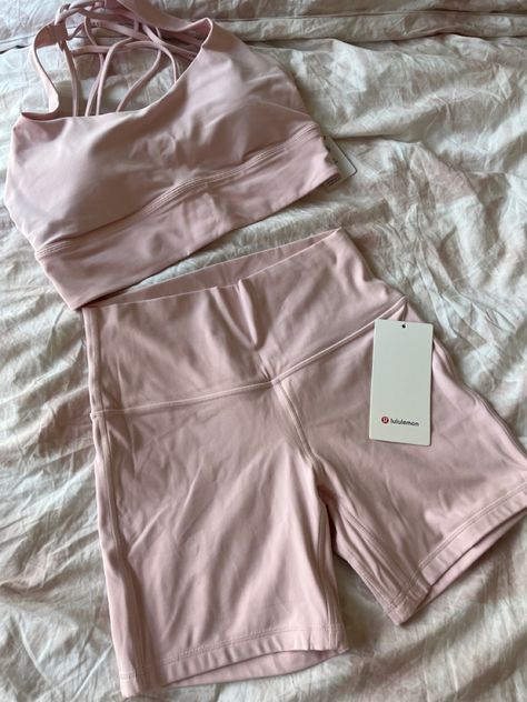 Pilates Clothes, Fitness Wear Outfits, Gym Fits, Workout Fits, Skating Outfits, Cute Preppy Outfits, Current Styles, Dream Clothes, Dance Outfits