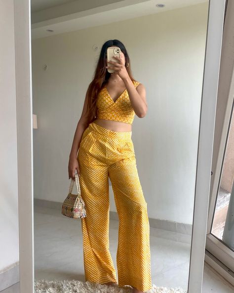 Yellow Wrap-Around Cotton Printed Co Ord Set 💛🌻 LIMITED EDITION Elevate your summer wardrobe with our Yellow Wrap-Around Cotton Printed Co Ord Set. This stylish ensemble is perfect for a day out or for a festive vibe. -Material: Cotton -Wrap-Around Top Style -Flared Trousers with Pockets @snapup_at_ek 💫 🔗Link in Bio 🛍️Shop ➡️ www.snapupatek.com Printed Co Ord Set, Wrap Around Top, Flared Trousers, Co Ord Set, Co Ord, Summer Wardrobe, Link In Bio, Top Styles, Limited Edition