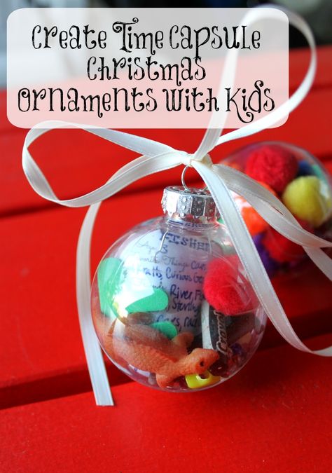 Create sweet and simple DIY time capsule Christmas ornaments with your kids to preserve memories for years to come {free printable}. #holiday #FestiveFamily Christmas Ornaments With Kids, Diy Time Capsule, Ornaments With Kids, Festive Activities, Activities Printable, Kids Christmas Ornaments, Christmas School, Kids Create, Preschool Christmas