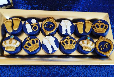 Chocolate covered oreos, little prince, baby shower, royal blue and gold Greek Candy, Royal Baby Shower Boy, Gold Baby Shower Cake, Royalty Baby Shower, Baby Shower Cupcakes For Boy, Baby Shower Desserts Boy, Baby Shower Cake Table, Woodland Creatures Baby Shower, Godmother Proposal