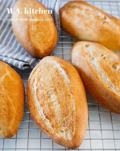 Bolillos Bread Recipe (Mexican Rolls) Bolios Rolls, Mexican Bolio Bread, Tortas Bread Recipe, Mexican Bolillos Recipes, Bollios Mexican Sandwich, Mexican Breakfast Sandwich, Bolio Bread, Mexican Bollilos, Torta Bread Recipe