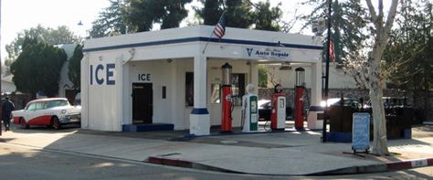 Russ Clements Service Station, Fresno, California USA. Built in 1926. Fresno County, San Joaquin Valley, Old Gas Stations, Fresno California, Gas Stations, Central California, Central Valley, Service Station, California Love