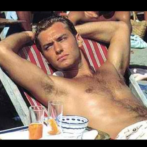 SWEETEST OF DREAMS MY PINTEREST CHUMS---JUDE LAW IN HIS NEWEST FEATURE FILM ON THIS SIDE OF THE POND--AMERICAN ACCENT, YOUNG, TAN, BLONDE, SHIRTLESS. I give the chap an 11+ Oh My, Oh My.... OH MY....Whew! "THE TALENTED MR. RIPLEY". The Talented Mr Ripley, Talented Mr Ripley, Mr Ripley, Netflix Recommendations, Dallas Buyers Club, Ryan O'neal, Montgomery Clift, Eric Dane, Avengers Film