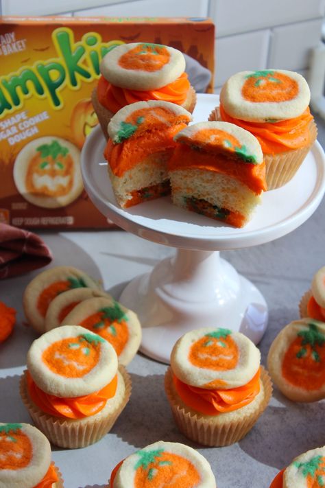 Sugar Cookie Cupcakes, Pillsbury Halloween Cookies, Homemade Cupcake Recipes, Cookie Cupcakes, Pillsbury Sugar Cookies, Halloween Food Appetizers, Pumpkin Sugar Cookies, Pumpkin Cake Recipes, Artistic Ideas