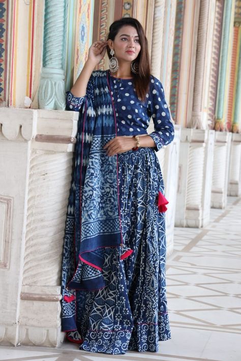 Kalamkari Skirts, Cotton Lehenga, Skirt Top Set, Lehnga Dress, Indigo Prints, Half Saree Designs, Lehenga Collection, Ghagra Choli, Chaniya Choli