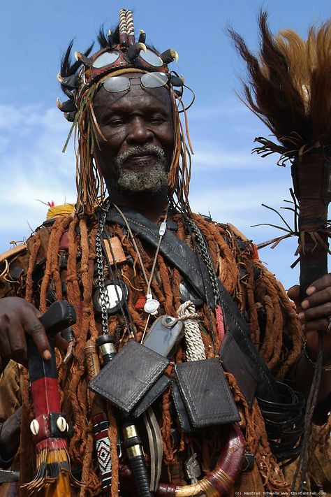 African People | ... Colonization in Africa | New People, New Cultures, New Lives African Chief, Conjure Woman, French West Africa, Africa People, Black Magick, Ancient Kingdom, Witch Doctor, Eddie Murphy, African People