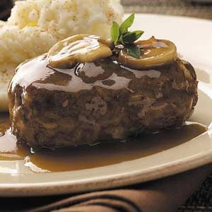 Dinner For Two Recipes, Salisbury Steaks, Salisbury Steak Recipes, Pampered Chef Recipes, Salisbury Steak, Steak Recipe, Cooking For Two, Dinner For Two, Steak Recipes