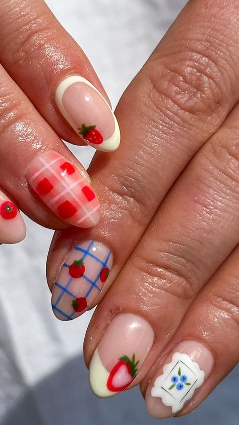 Mediterranean Nail Ideas, Farmers Market Nails, Red Gingham Nails, Apple Pie Nails, Picnic Nail Art, Gingham Nail Art, Girly Summer Nails, Pie Nail Art, Nails With Nail Stickers