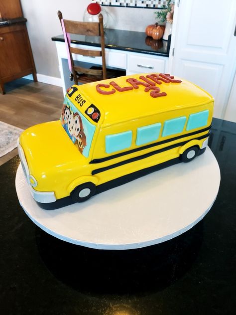 Fondant covered school bus Bus Theme Cake, School Bus Cake, Bus Cake, Birthday Party Boy, Boy Cakes, Old School Bus, Party Boy, Childrens Birthday Cakes, Theme Cake