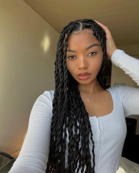 Senegalese Twist Hairstyles, Hair Fixing, Black Hair Extensions, Twist Braid Hairstyles, Hair Tips Video, Box Braids Styling, Pretty Braided Hairstyles, African Braids Hairstyles, Hair Life