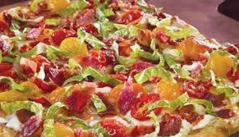 Pizzeria Perfect Blt Pizza- My Own Recipe Blt Pizza Recipe, Recipes For Pizza, Blt Pizza, Perfect Blt, Pizza Bread Recipe, Recipe Photo, Pizza Special, Pork Bacon, Just A Pinch Recipes