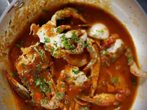 It’s Crab Gravy Season in Philly. Here’s where to get some of the best. Crab Gravy Recipe, Crab Gravy, Sunday Gravy, South Philly, Gravy Recipes, Light Summer, Places To Eat, Gravy, Thai Red Curry