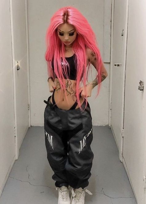 Pink Grunge Outfits, Rave Concert, Cotton Candy Hair, Trending Hair, Rave Babe, Cute Hair Colors, Candy Hair, Music Festival Outfits, Goth Women