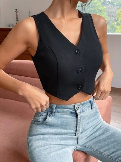 Crop Vest Outfits For Women, Types Of Vests, Women Vest Outfits, Chaleco Outfit, Sleeveless Tops For Women, Chaleco Casual, Plain Vest, Waistcoat Woman, Vest Tops